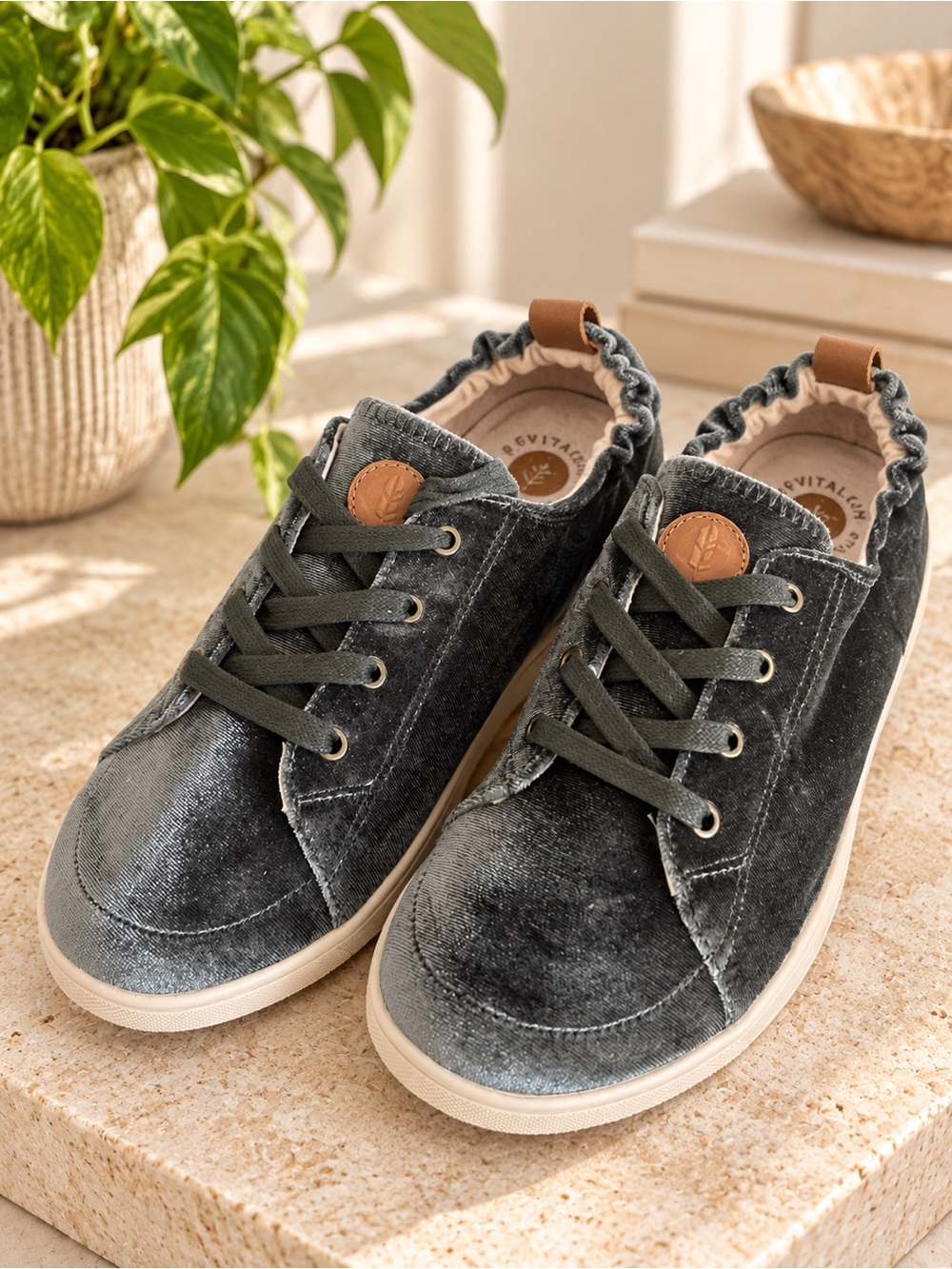 Revitalign Santa Clara Betta Velvet Sneakers Gray Size 9 NWOB #81